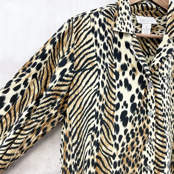 Jordan Animal Print Blouse Womens‎ Medium Mobwife Retro Safari Classic Roll Tab - Picture 3 of 8